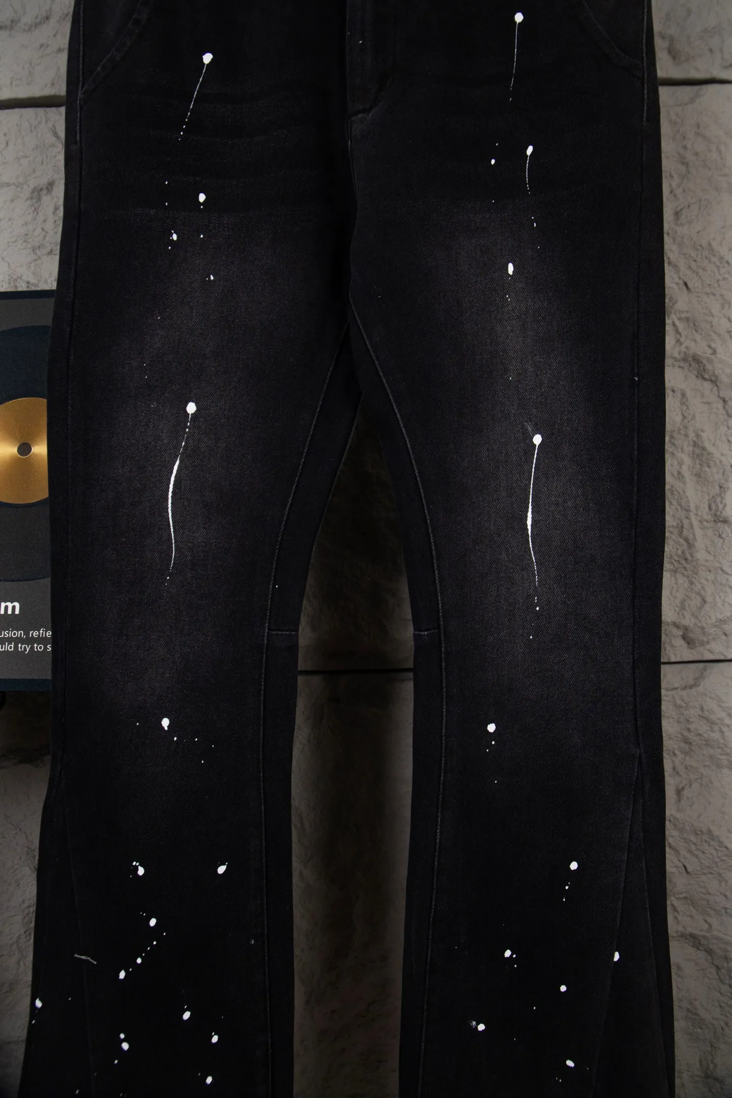 Style number: M460 P250 Top heavy industry GALLERY DEPT. Spliced ​​ink splash back logo washed retro jeans men and women high street splash ink pants micro-flared casual trousers trendy couple same style Size: 28 30 32 34 36 (corresponds to S M L XL XXL)